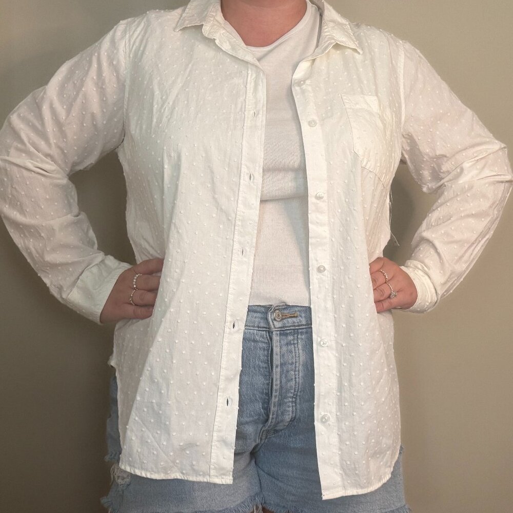 NWT Old Navy The Classic Eyelet Shirt